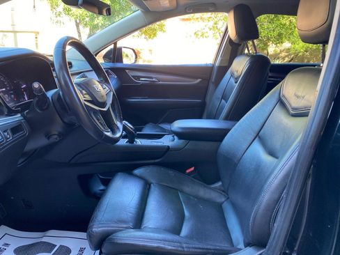 Used 2017 Cadillac XT5 Premium Luxury FWD image 33