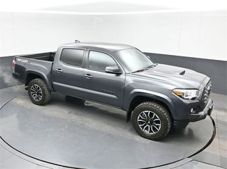Used 2020 Toyota Tacoma TRD Sport w/ Blackout Package video 1