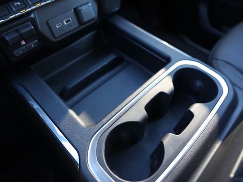 Used 2019 Chevrolet Silverado 1500 RST w/ All-Star Edition image 39