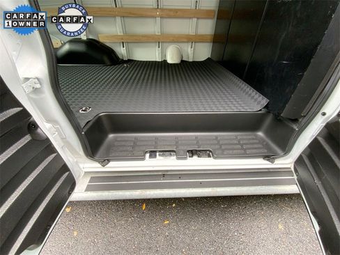 Certified 2024 GMC Savana 2500 w/ Driver Convenience Package image 27