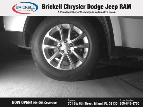 Used 2022 Jeep Grand Cherokee Laredo E image 20