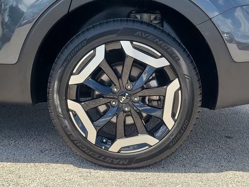 Used 2024 Kia Telluride S w/ S Sunroof Package FWD image 8