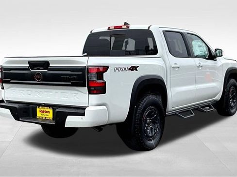 New 2025 Nissan Frontier PRO-4X image 16