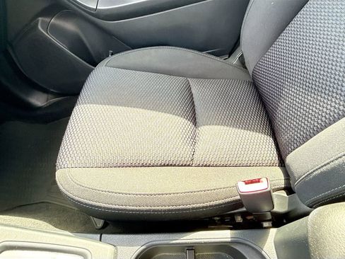 Used 2018 Subaru Forester 2.5i Premium image 17