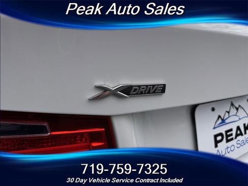 Used 2015 BMW 328i xDrive Sedan AWD/4WD image 9