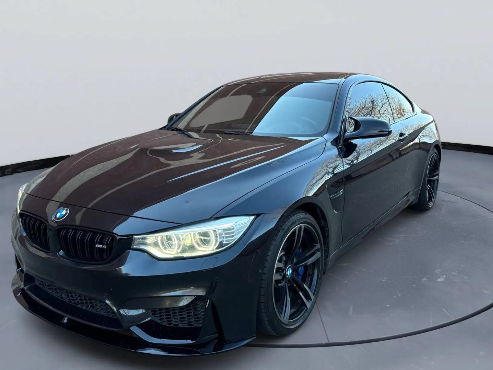 Used 2015 BMW M4 Coupe RWD image 3