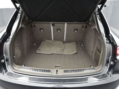 Certified 2021 Porsche Macan Turbo AWD/4WD image 15