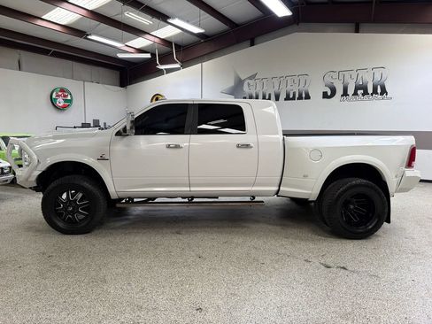 Used 2018 RAM 3500 Laramie AWD/4WD image 3