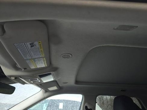 Used 2023 Land Rover Range Rover Evoque S image 14