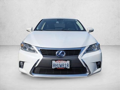 Used 2016 Lexus CT 200h w/ Navigation Package image 2