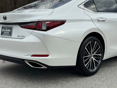 Certified 2024 Lexus ES 350 w/ Premium Package image 14