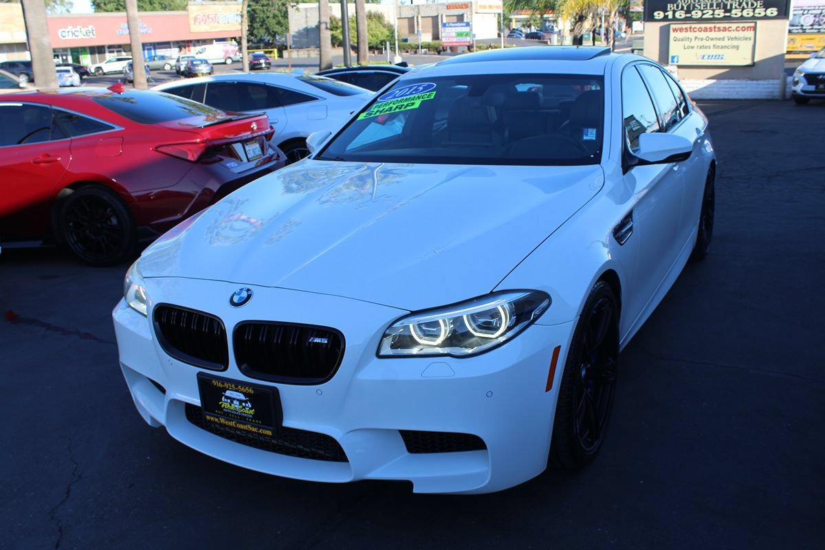 Used 2015 BMW M5 RWD image 4