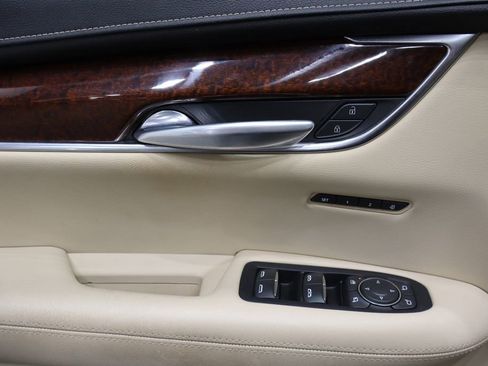 Used 2019 Cadillac XT5 Luxury image 18