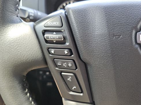 Used 2025 Nissan Frontier SV w/ SV Convenience Package AWD/4WD image 12