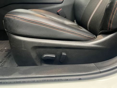 Used 2025 Nissan Altima 2.5 SR image 10