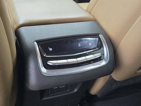 Used 2022 Cadillac XT6 Premium Luxury w/ Platinum Package image 14