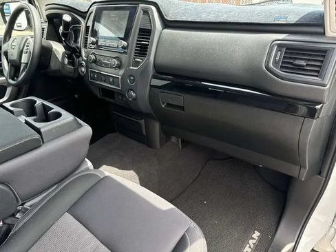 Used 2023 Nissan Titan SV RWD image 25