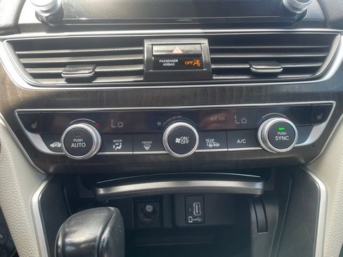 Used 2018 Honda Accord EX-L image 21