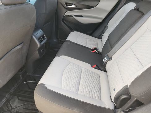 Used 2020 Chevrolet Equinox LS w/ LS Convenience Package image 34