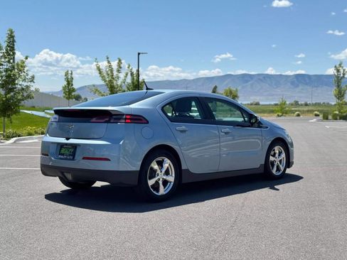 Used 2013 Chevrolet Volt Premium w/ Premium Trim Package image 5
