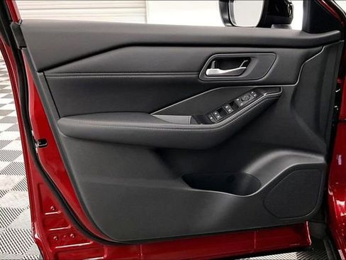 New 2026 Nissan Rogue SV image 31