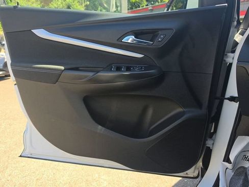 Used 2023 Chevrolet Bolt EUV LT w/ Driver Confidence Package FWD image 18