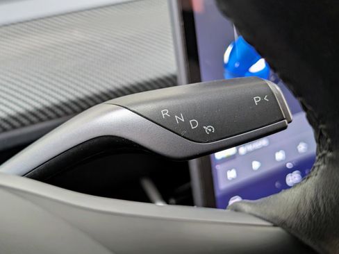 Used 2021 Tesla Model Y Performance image 27