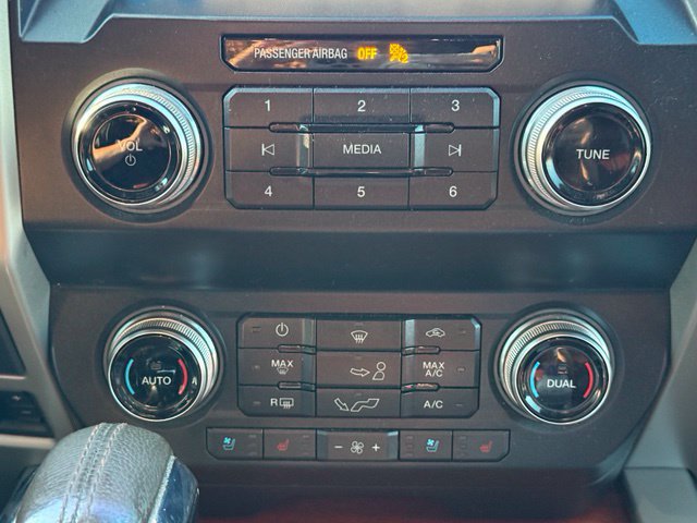 Used 2019 Ford F150 King Ranch w/ Equipment Group 601A Luxury AWD/4WD image 24