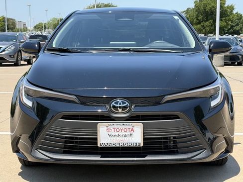 Used 2026 Toyota Corolla LE FWD image 8