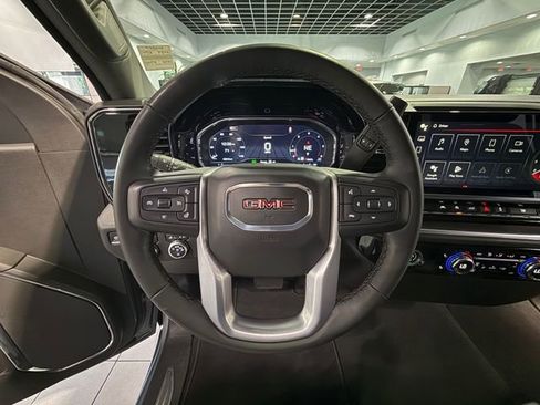 Certified 2024 GMC Sierra 1500 SLT image 17