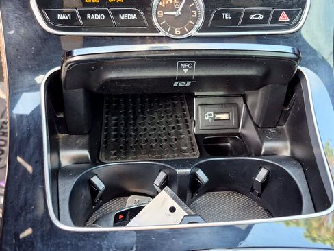 Used 2017 Mercedes-Benz E 300 image 31