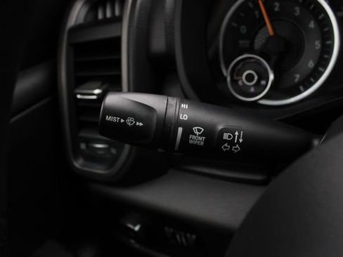 Used 2019 RAM 1500 Tradesman w/ SXT Appearance Group AWD/4WD image 10