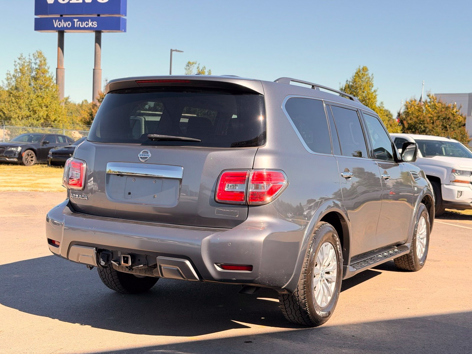 Used 2019 Nissan Armada SV w/ Driver Package RWD image 11