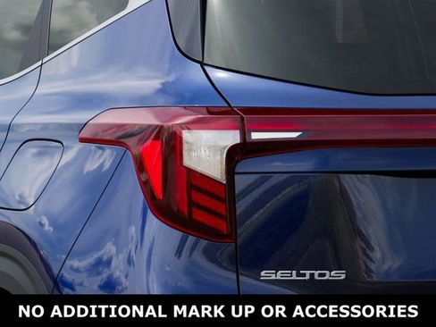 New 2026 Kia Seltos EX image 11