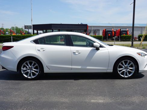 Used 2014 MAZDA MAZDA6 Touring w/ Touring Technology Package FWD image 4
