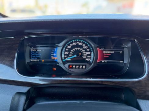 Used 2017 Ford Taurus Limited image 46