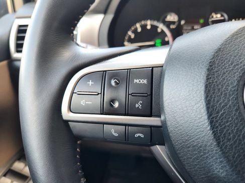 Certified 2023 Lexus GX 460 Premium w/ Premium Package AWD/4WD image 29