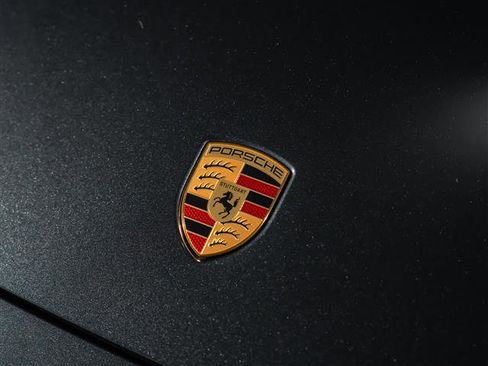 Used 2025 Porsche Macan Electric image 13