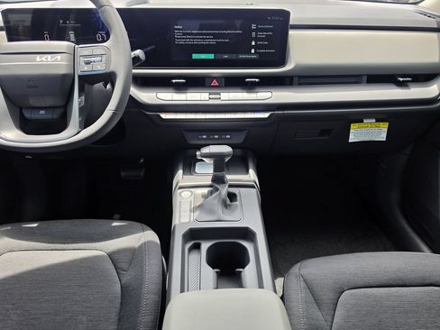 New 2027 Kia Seltos S FWD image 14