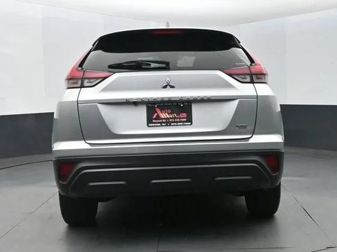 Used 2024 Mitsubishi Eclipse Cross LE AWD/4WD image 8