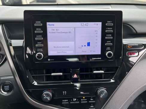 Used 2021 Toyota Camry SE w/ Convenience Package image 40