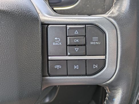 Used 2023 Ford F250 Lariat w/ Black Appearance Package AWD/4WD image 22