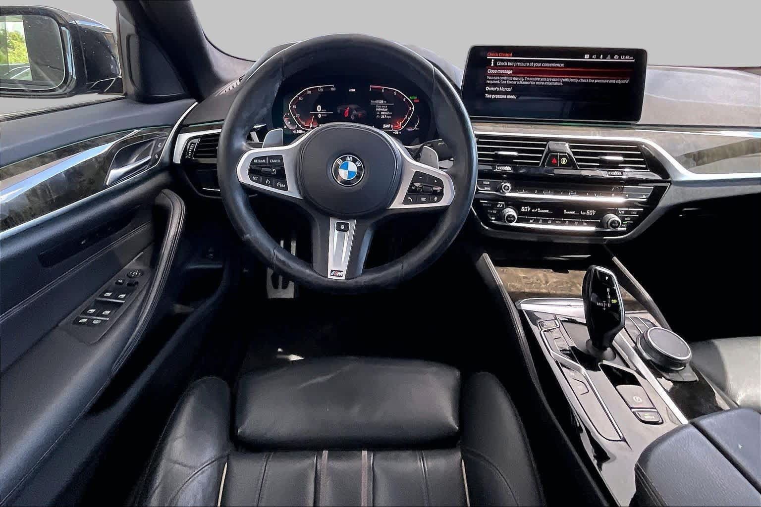 Used 2021 BMW 530i w/ M Sport Package RWD image 6