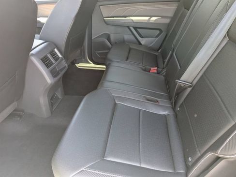 Used 2021 Volkswagen Atlas Cross Sport SE FWD image 16