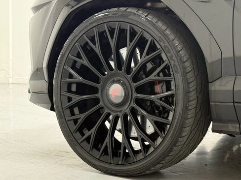 Used 2021 Lamborghini Urus image 78