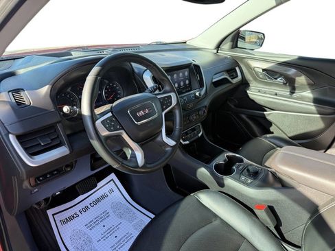Used 2023 GMC Terrain SLT w/ Tech Package image 7