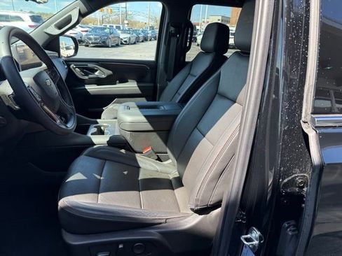 Used 2023 Chevrolet Tahoe High Country AWD/4WD image 9