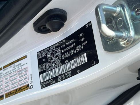 Certified 2023 Lexus GX 460 Premium w/ Premium Package AWD/4WD image 32