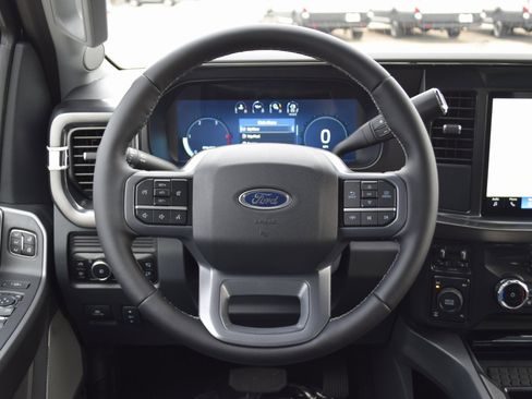 New 2026 Ford F250 Lariat w/ Chrome Package image 8