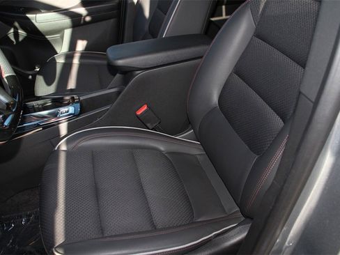 Used 2023 Chevrolet TrailBlazer RS w/ Convenience Package image 24